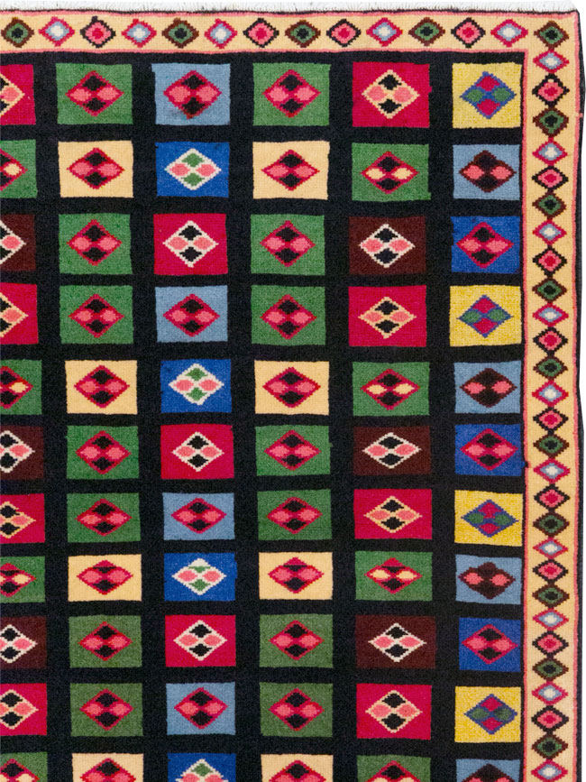 mahal Rug - # 108297