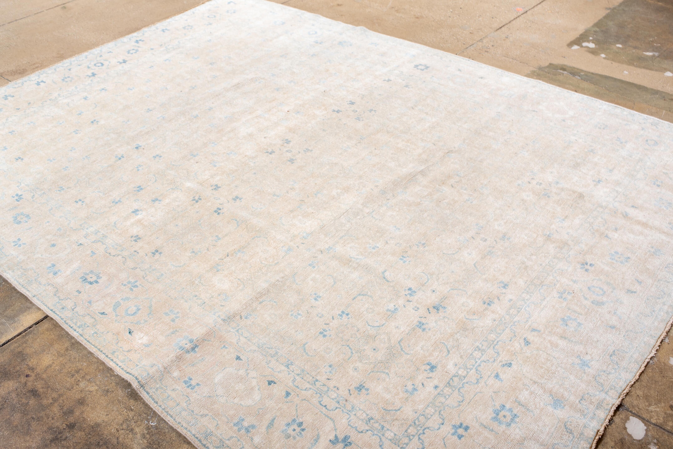 mahal Carpet - # 128696