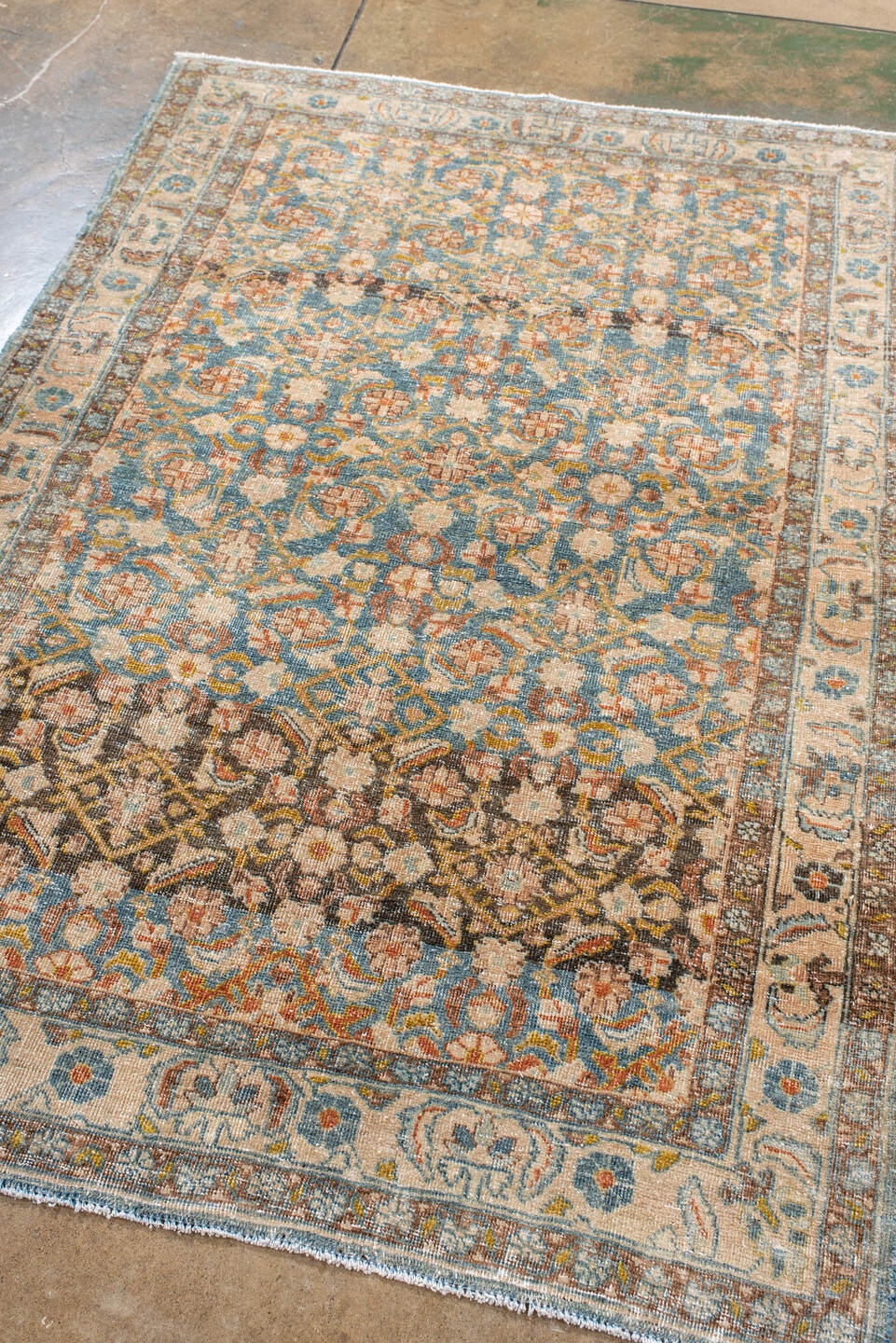 mahal Rug - # 125792