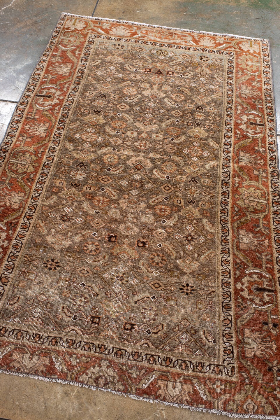 mahal Rug - # 125968