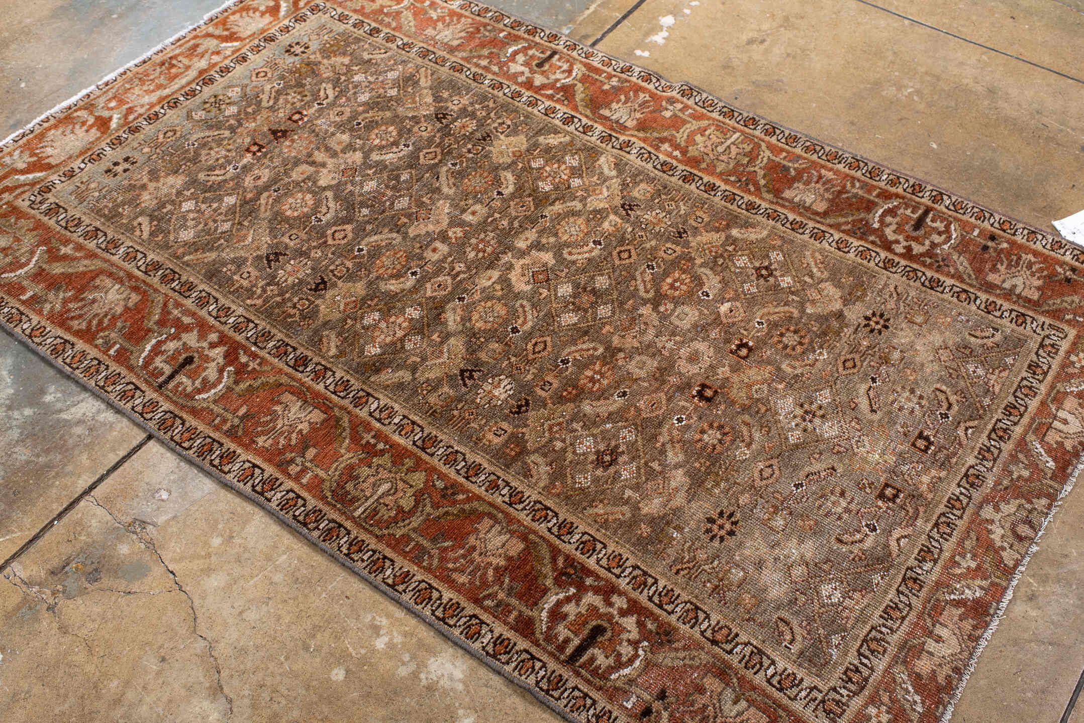 mahal Rug - # 125968