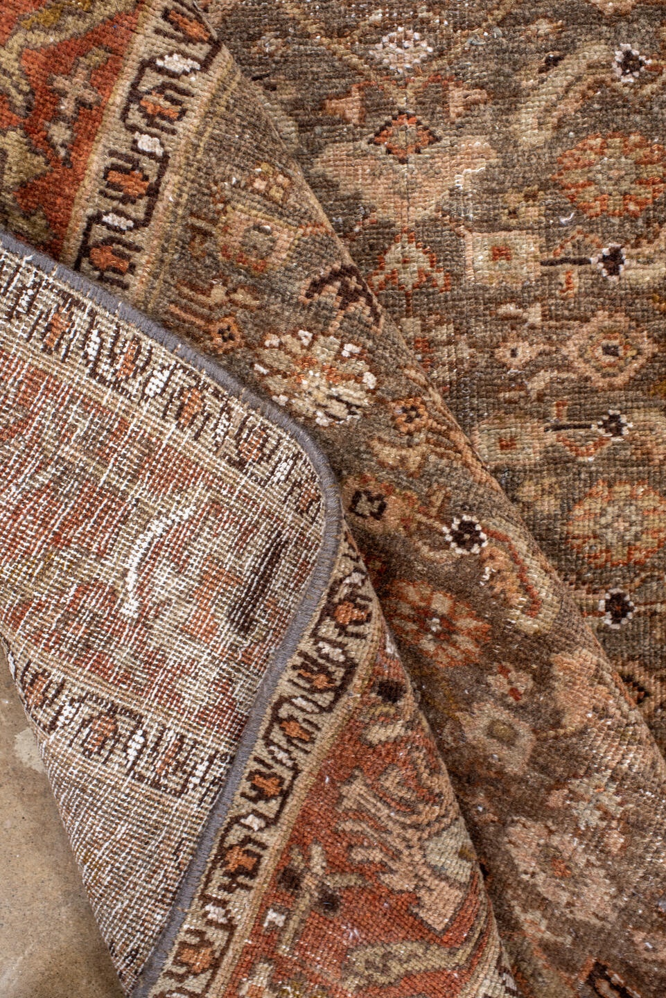 mahal Rug - # 125968