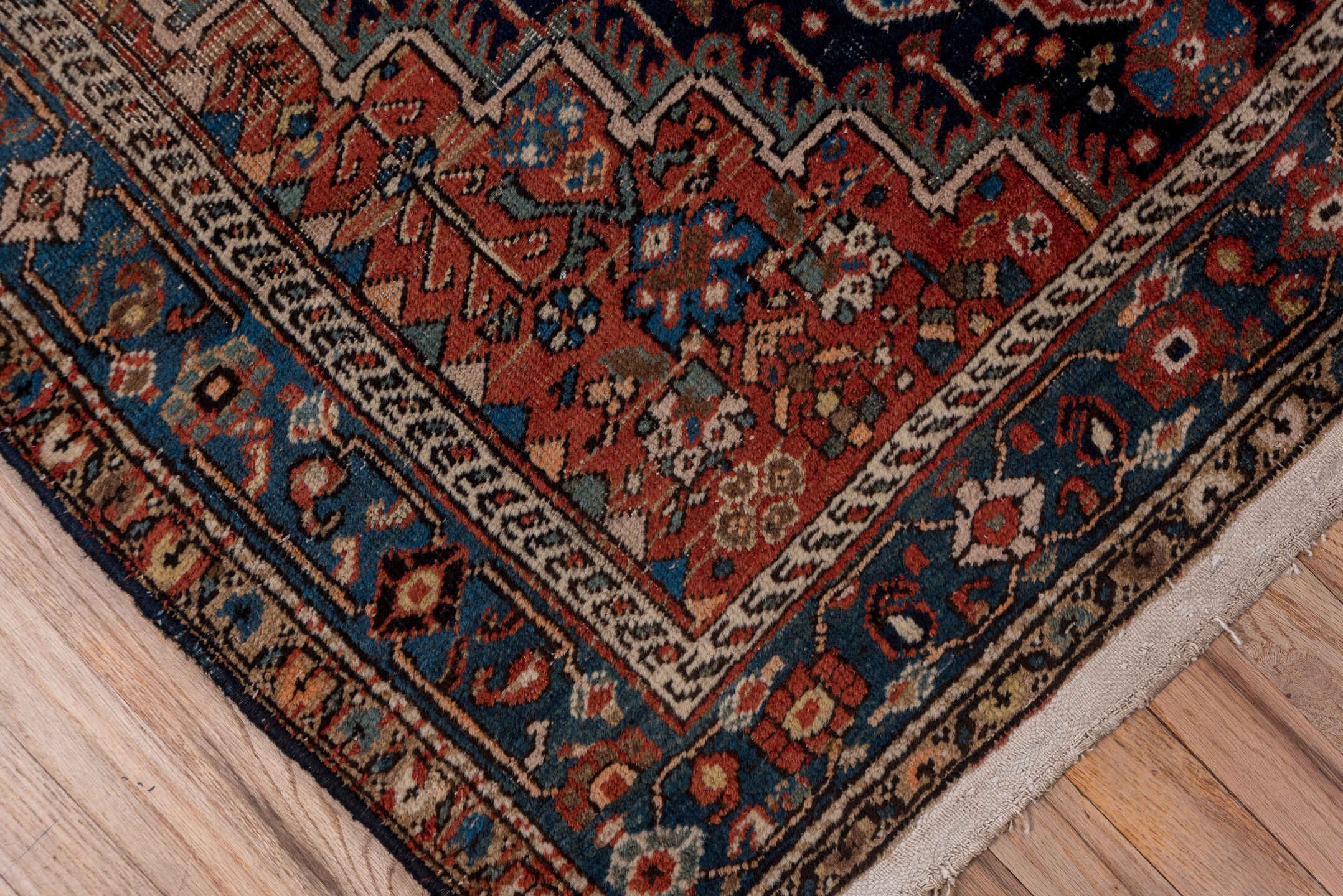 mahal Rug - # 126382