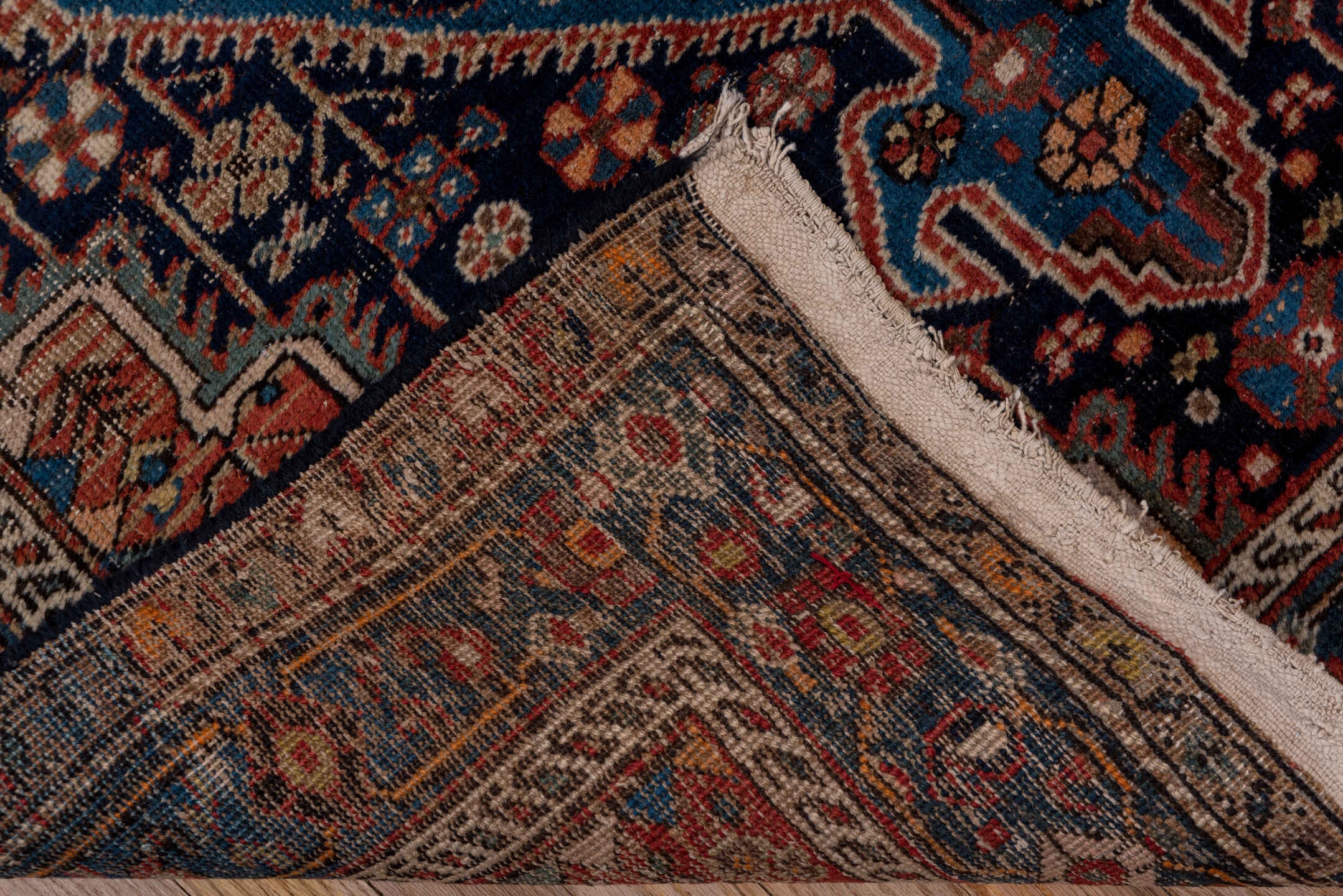 mahal Rug - # 126382