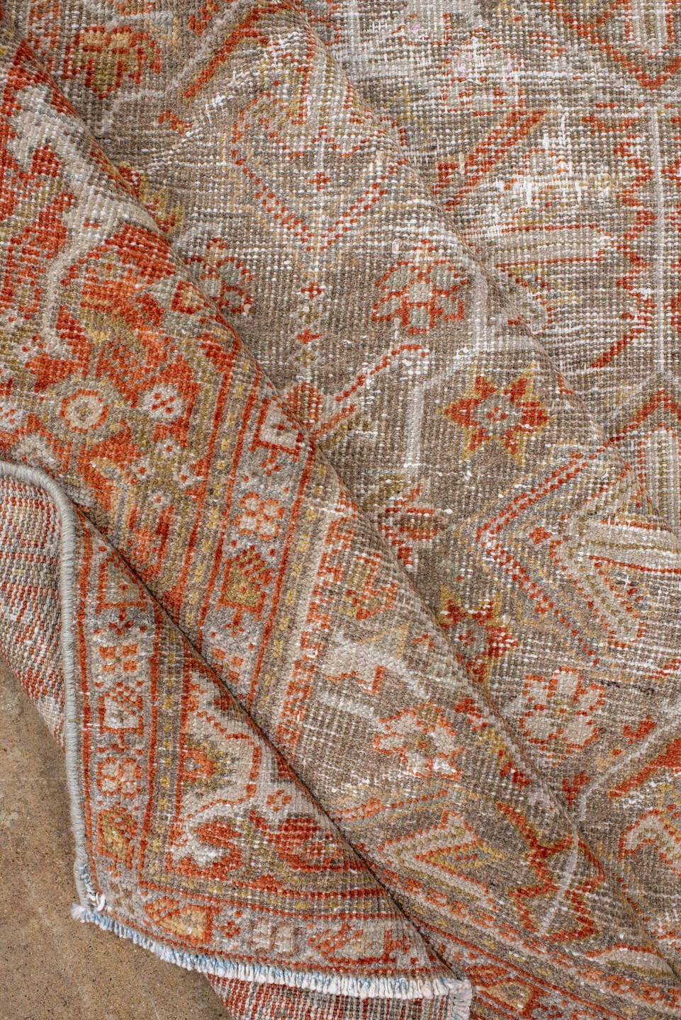 mahal Rug - # 126575