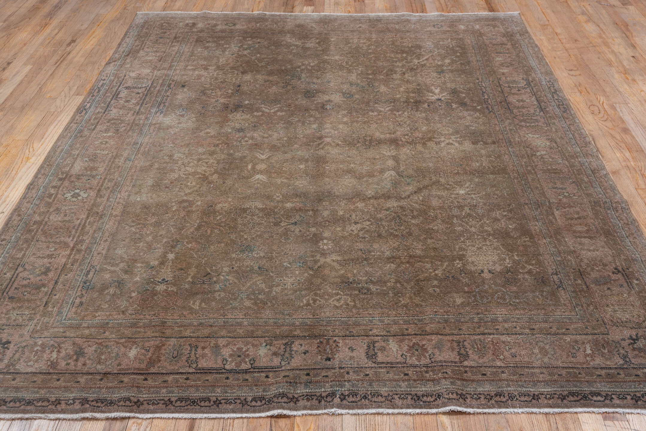 mahal Rug - # 128044