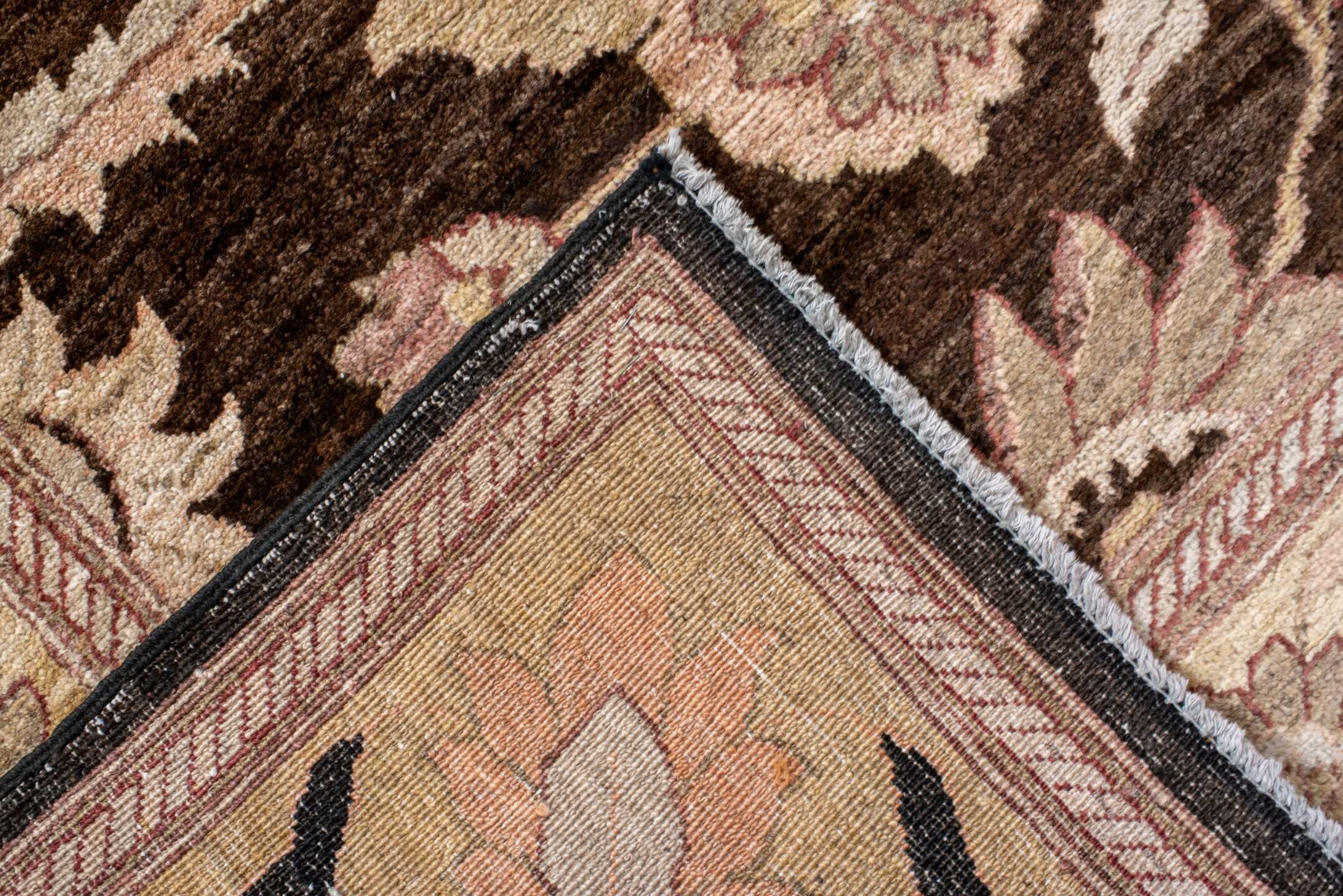 mahal Rug - # 128114