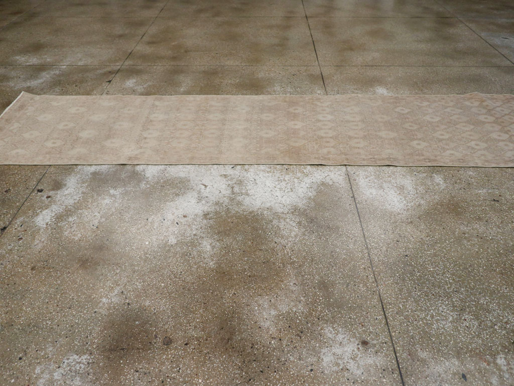 meshed Rug - # 103609