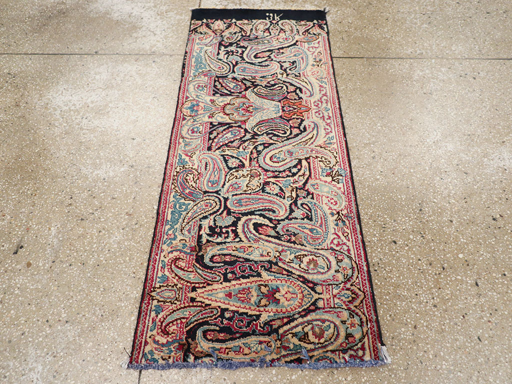 meshed Rug - # 104728
