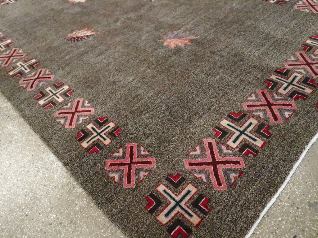 meshed Rug - # 106909