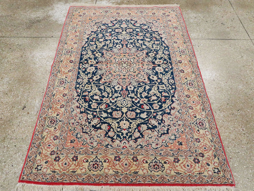 nain Rug - # 101907