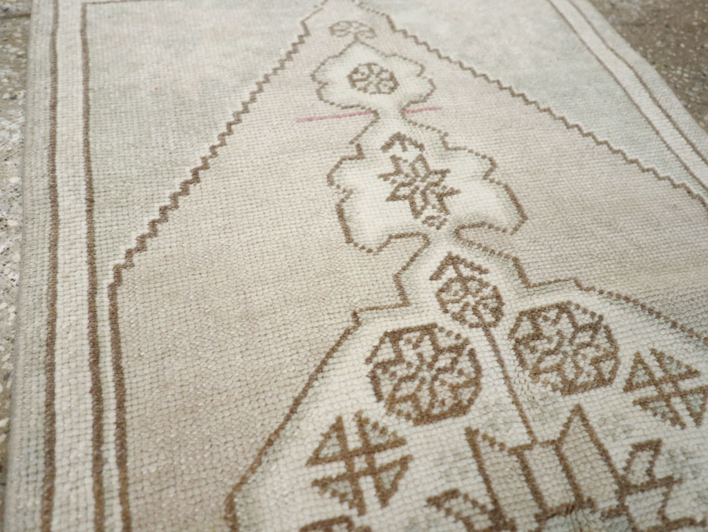 oushak Rug - # 108909