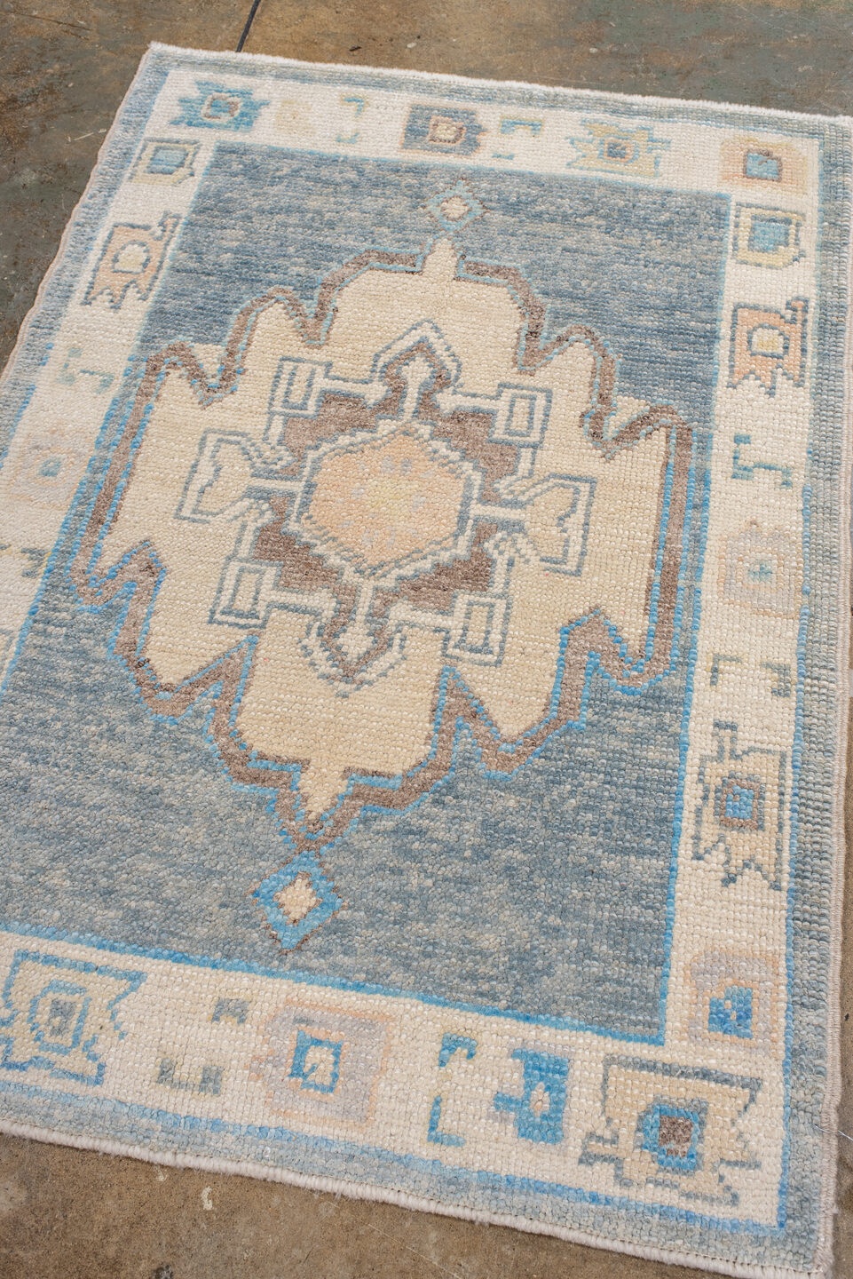 oushak Rug - # 125429