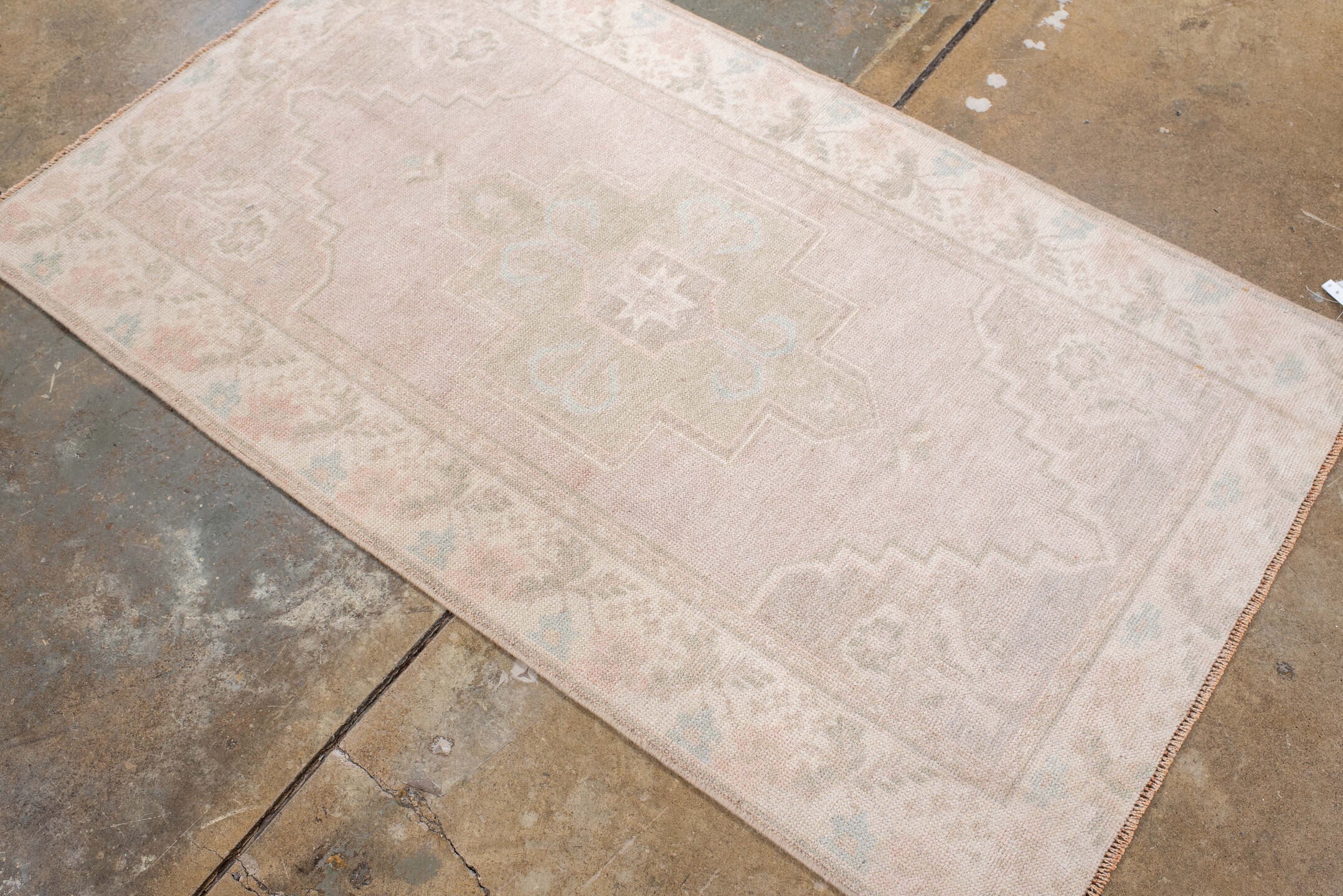 oushak Rug - # 125548