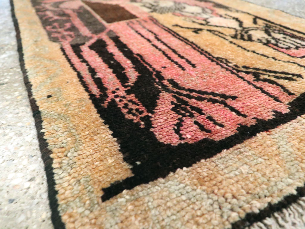 pictorial Rug - # 106623
