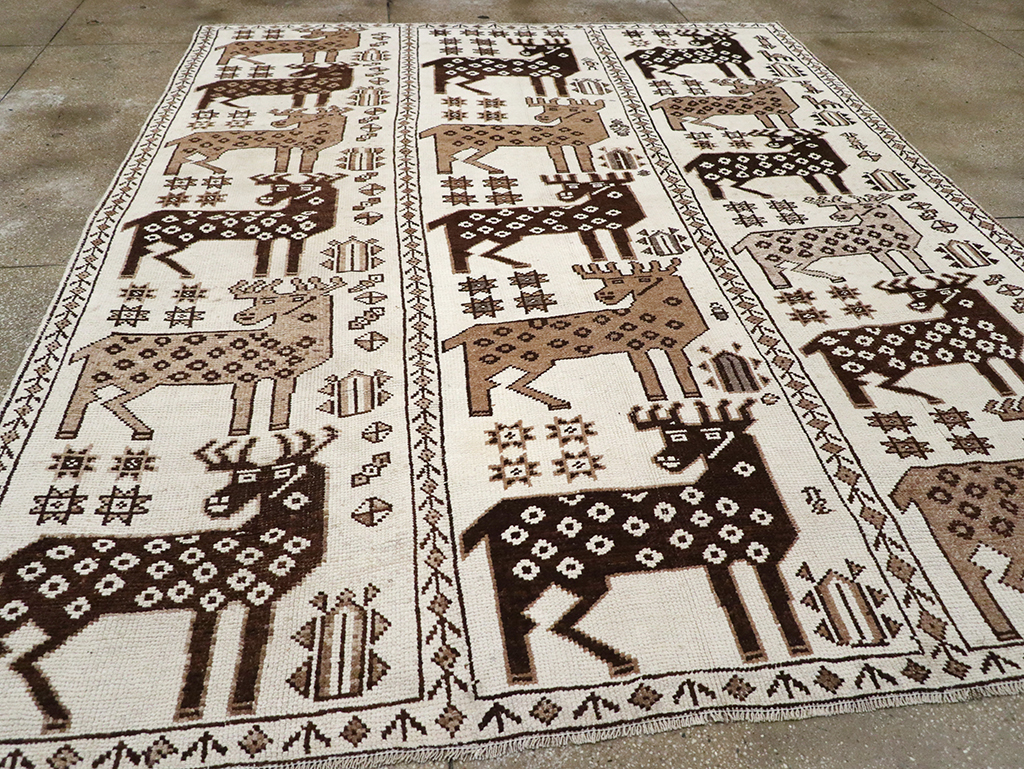 pictorial Carpet - # 109429