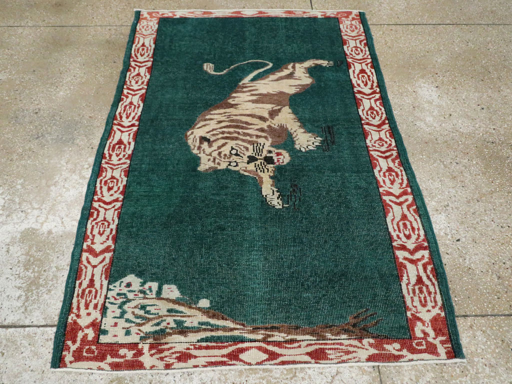 pictorial Rug - # 105201