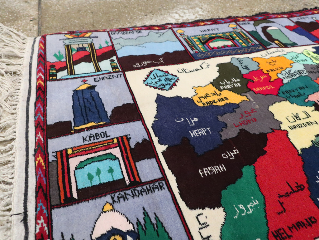 pictorial Rug - # 107526