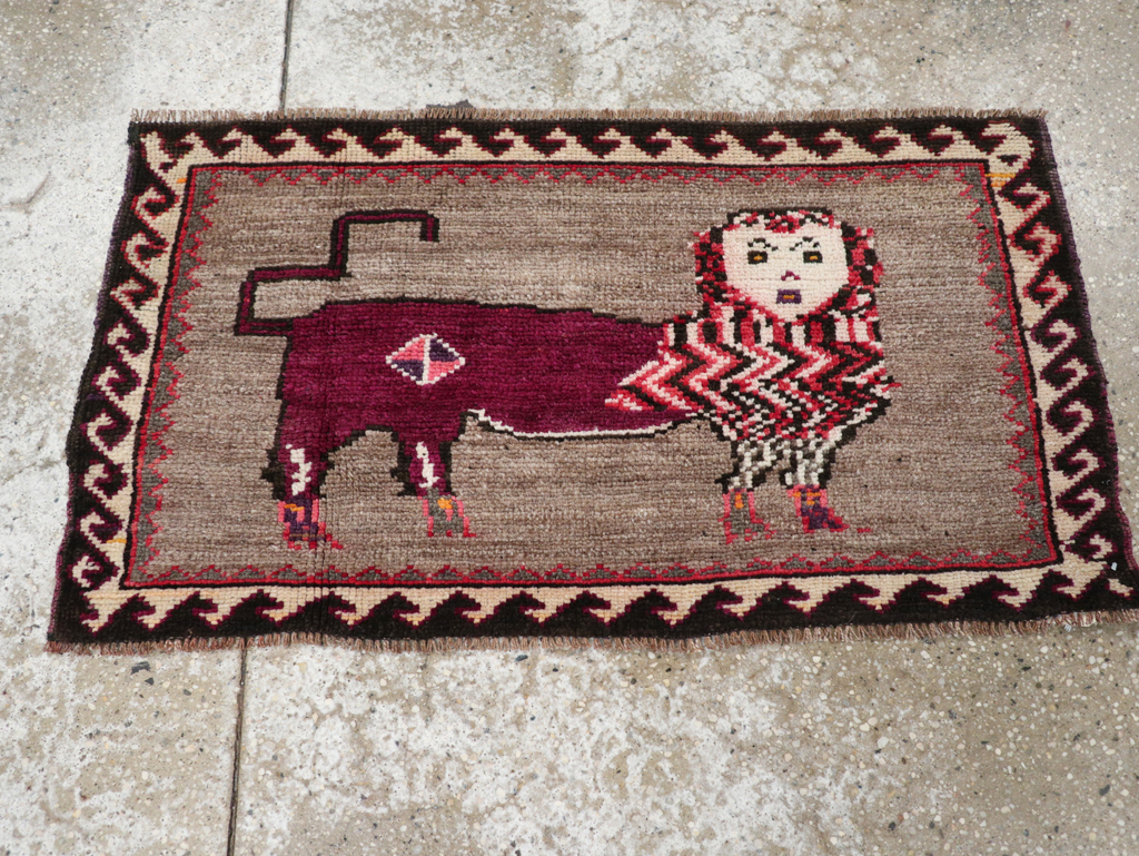 pictorial Rug - # 107985
