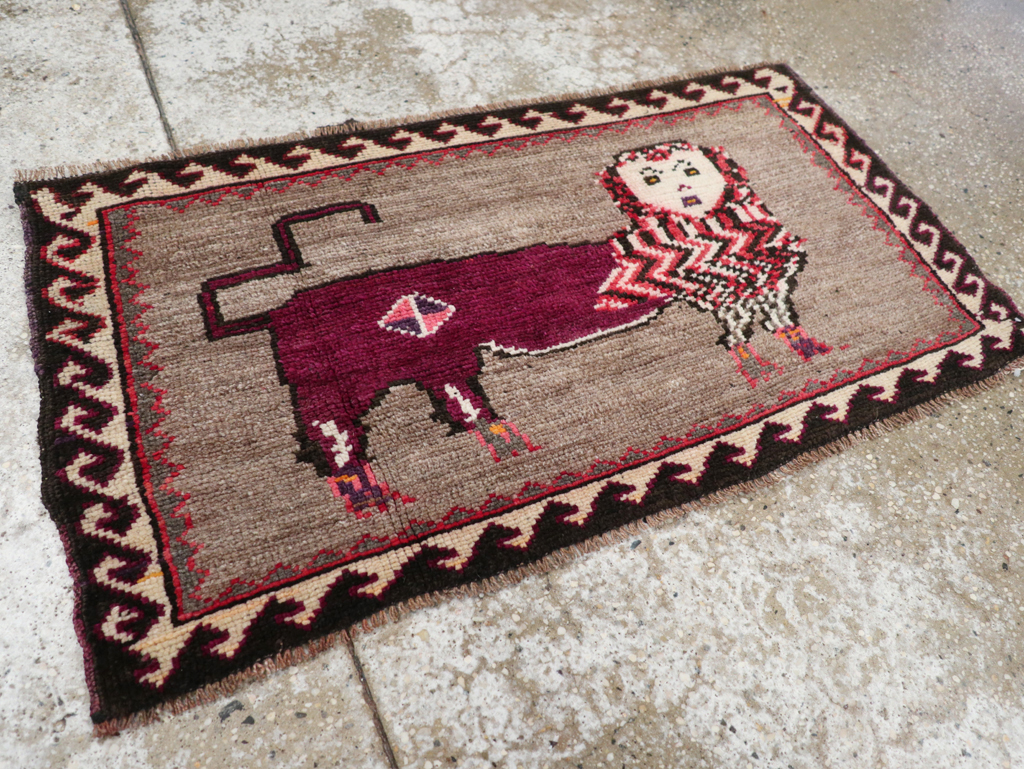 pictorial Rug - # 107985