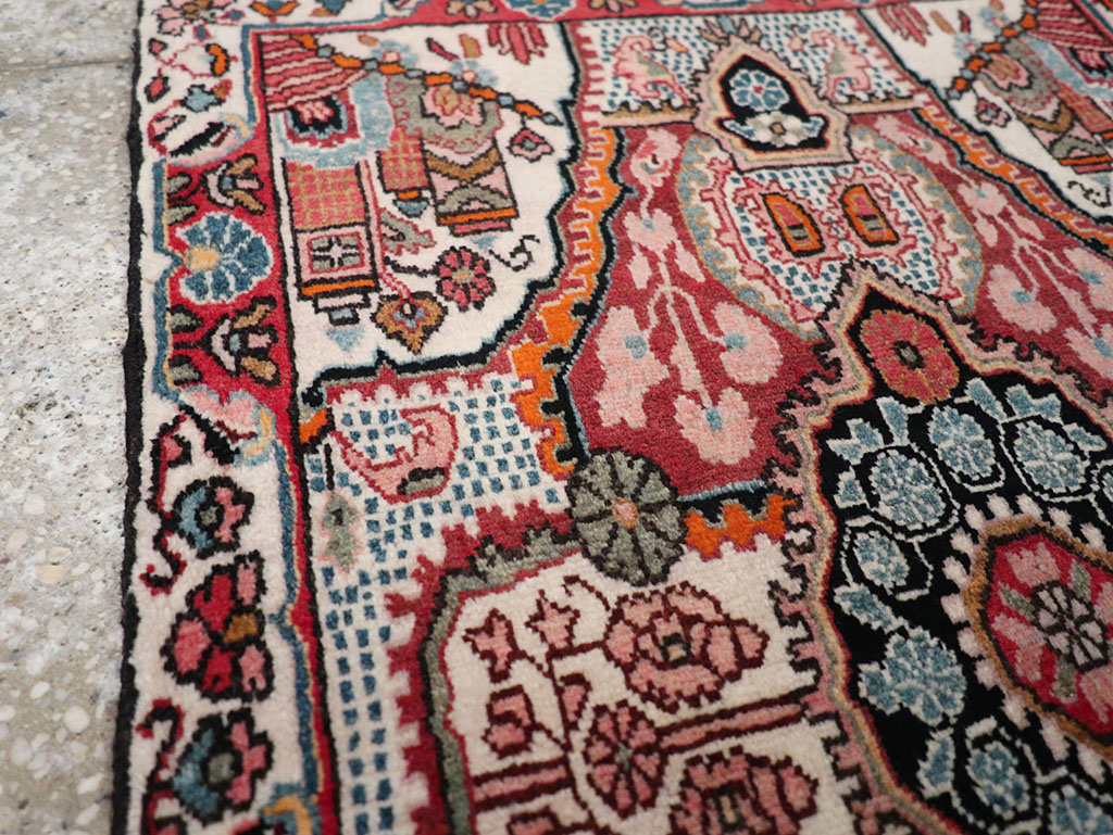 sarouk Rug - # 104485