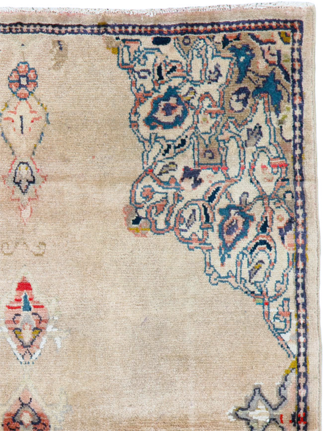 sarouk Rug - # 104918