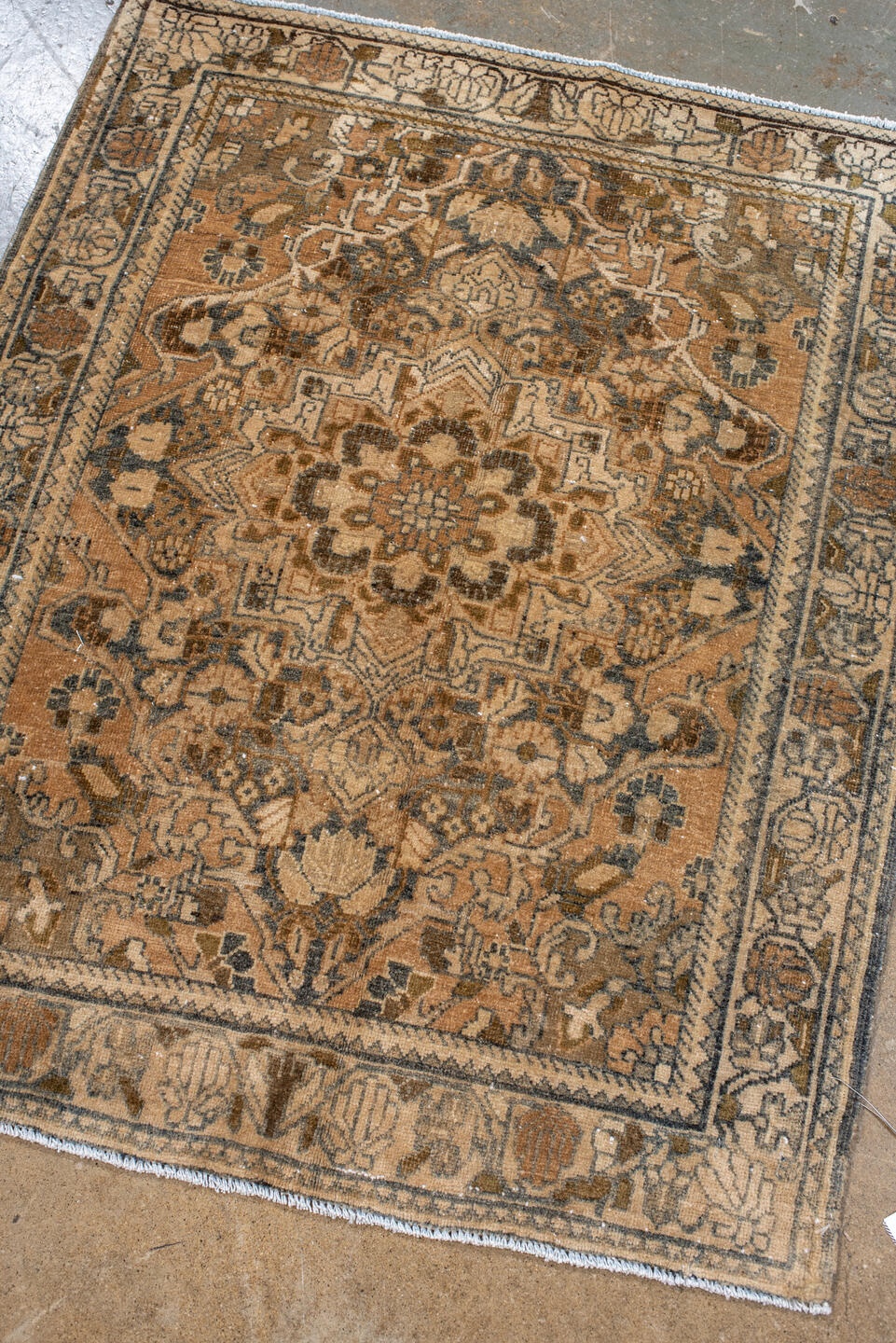 sarouk Rug - # 125055