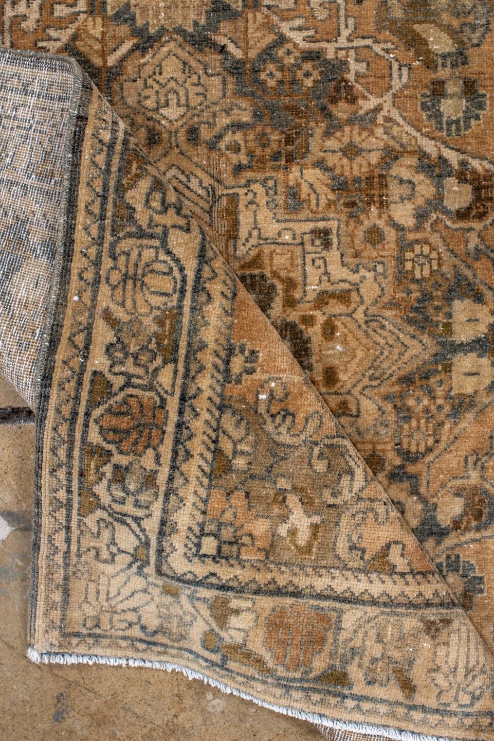 sarouk Rug - # 125055