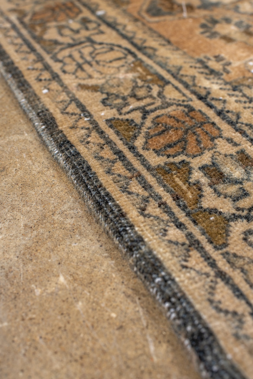 sarouk Rug - # 125055