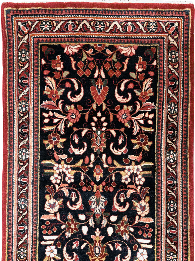 sarouk Runner - # 109566