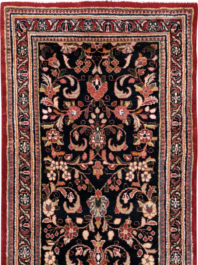 sarouk Runner - # 109566