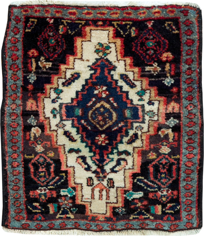 senneh Rug - # 104452