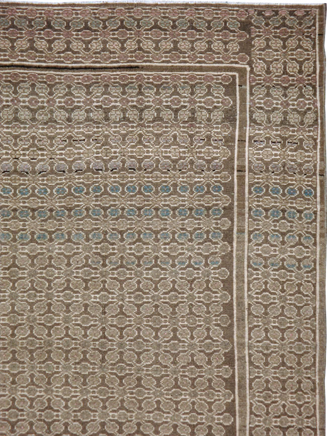 serab Rug - # 103522