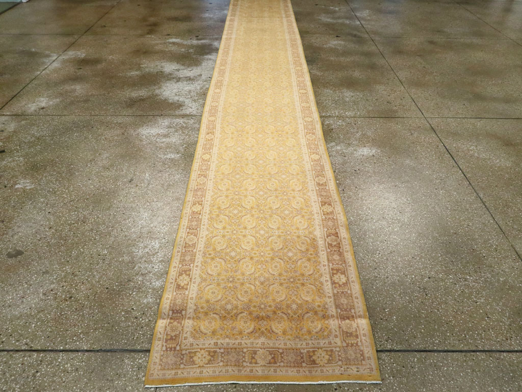 tabriz Runner - # 100754