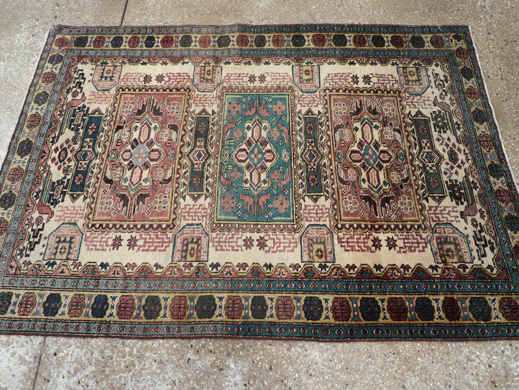 veece Rug - # 104426