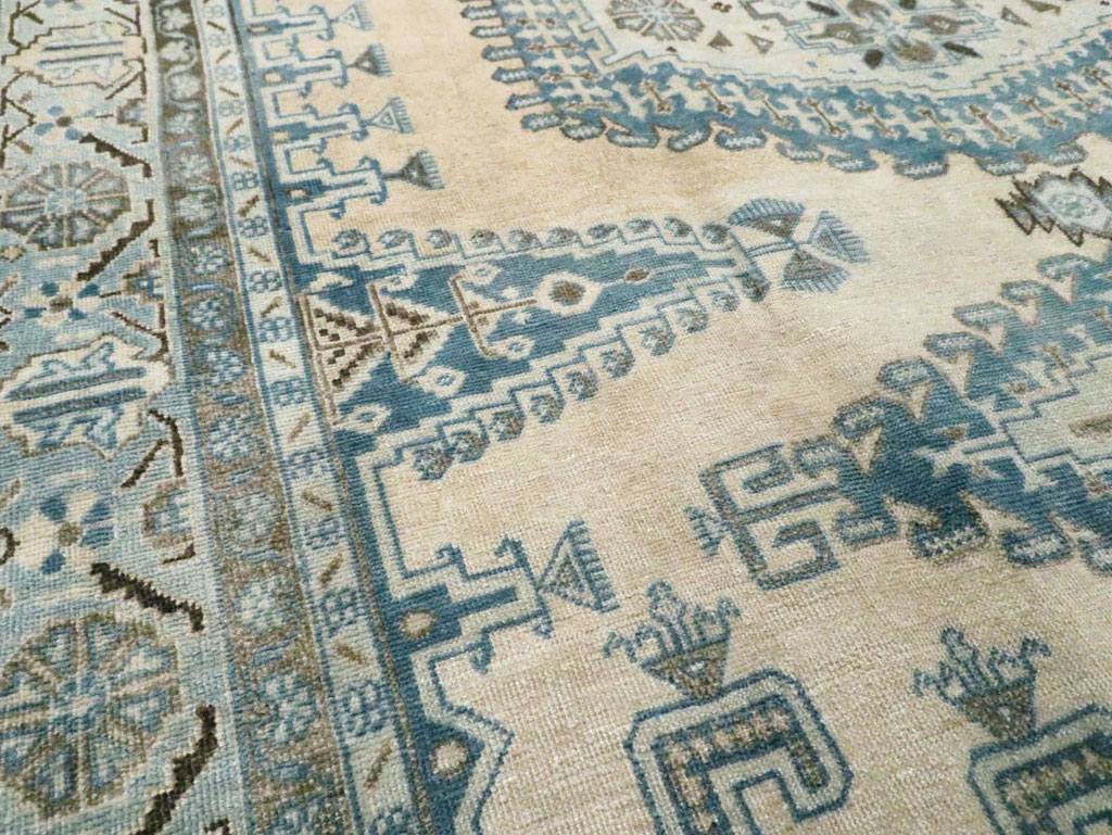 veece Carpet - # 106583