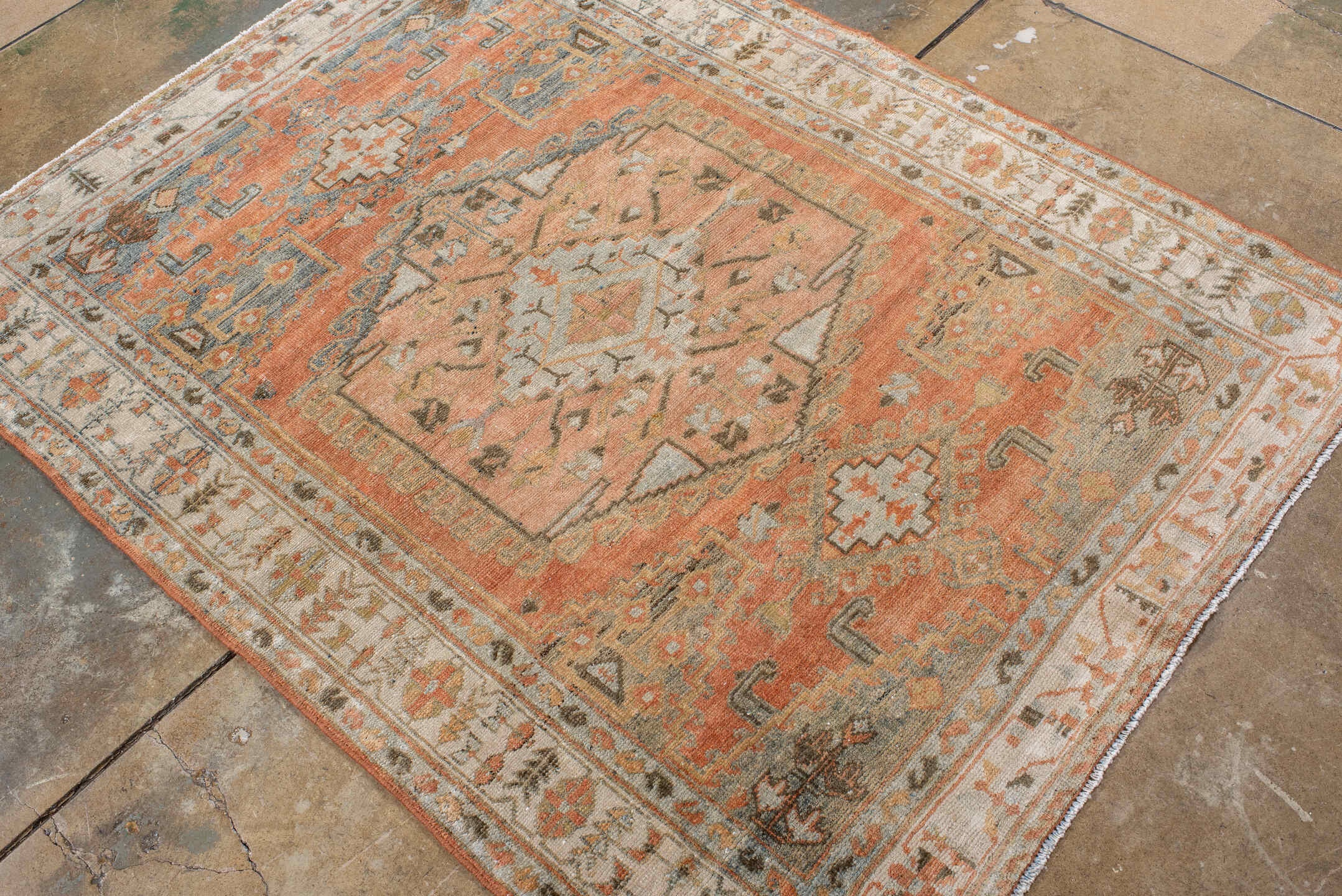 veece Rug - # 125834