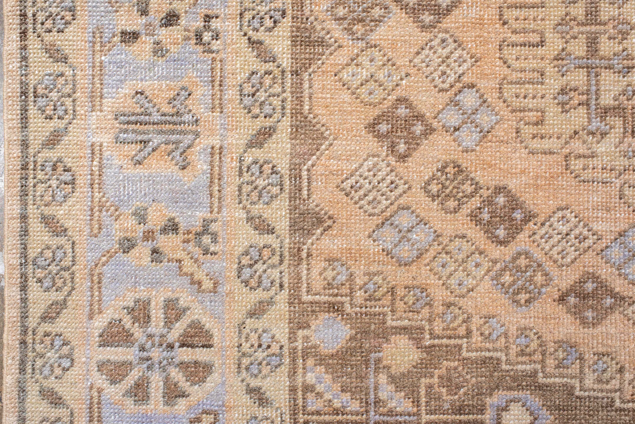 veece Rug - # 128682