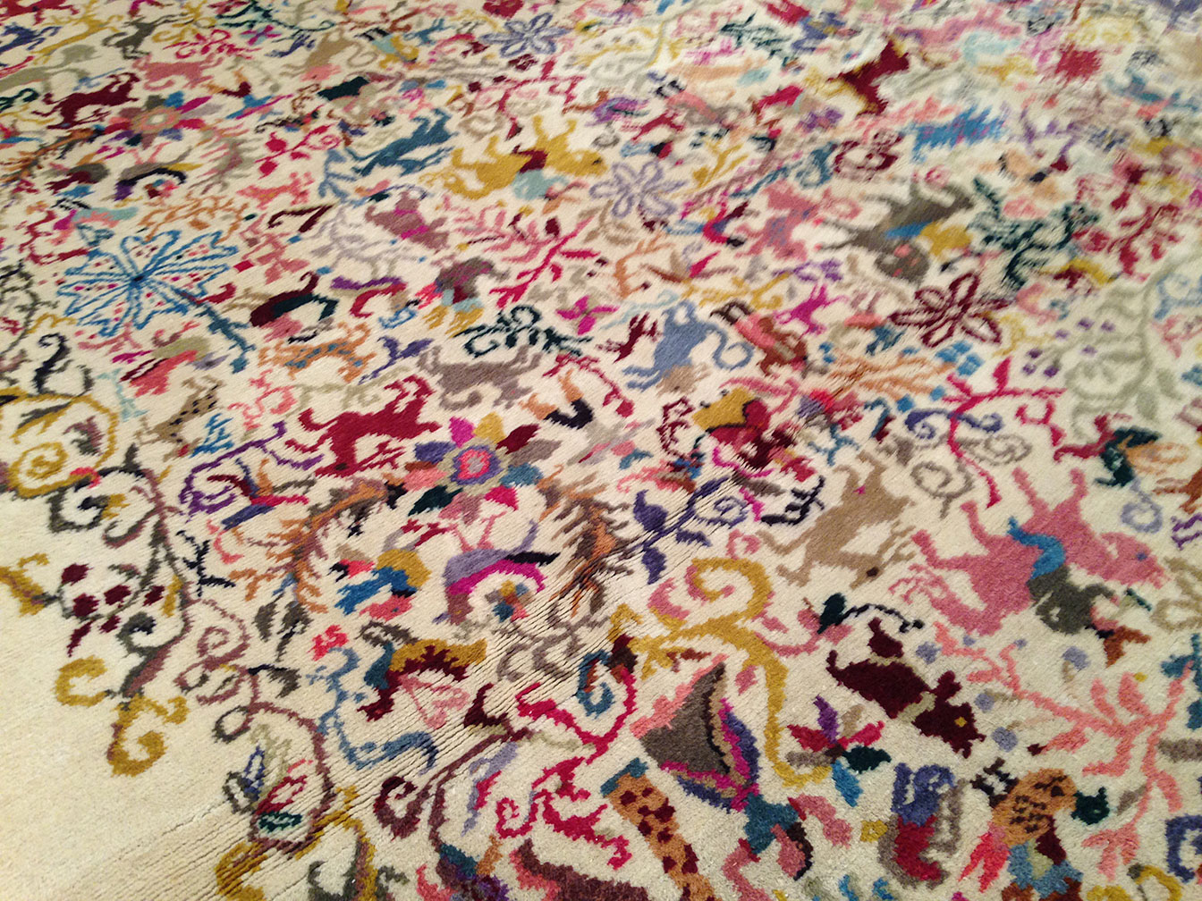 Vintage ecuadorian Carpet - # 50763