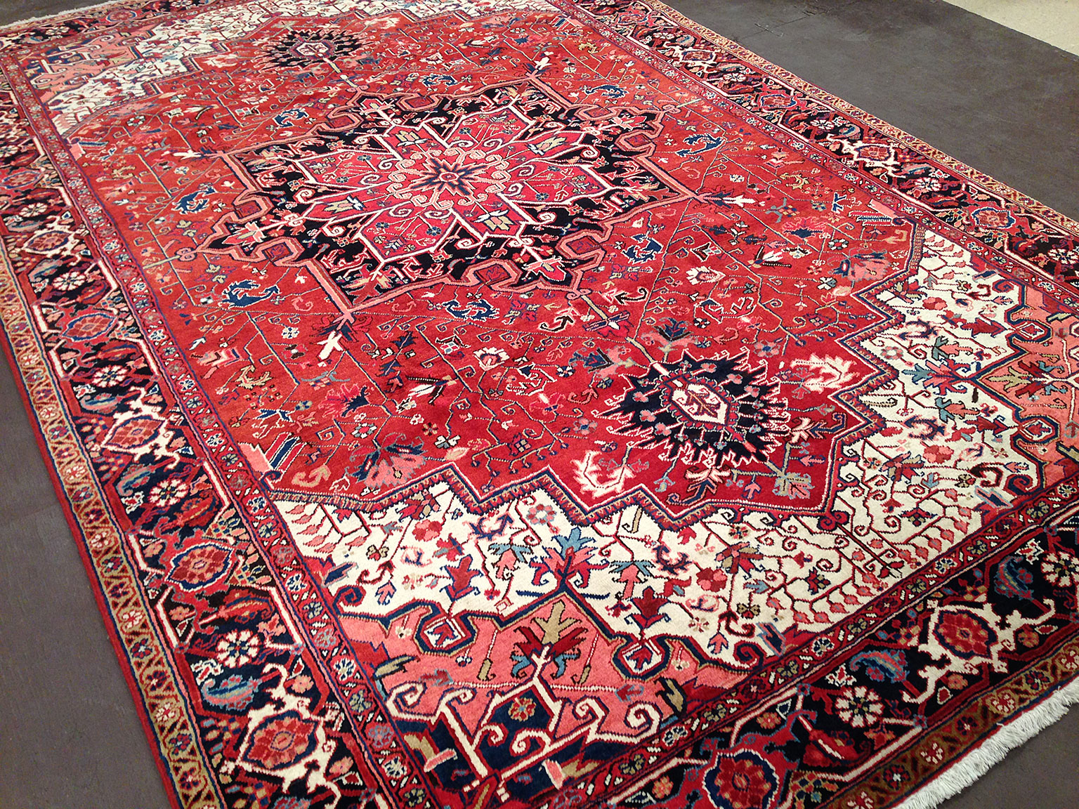 Vintage heriz Carpet - # 50921