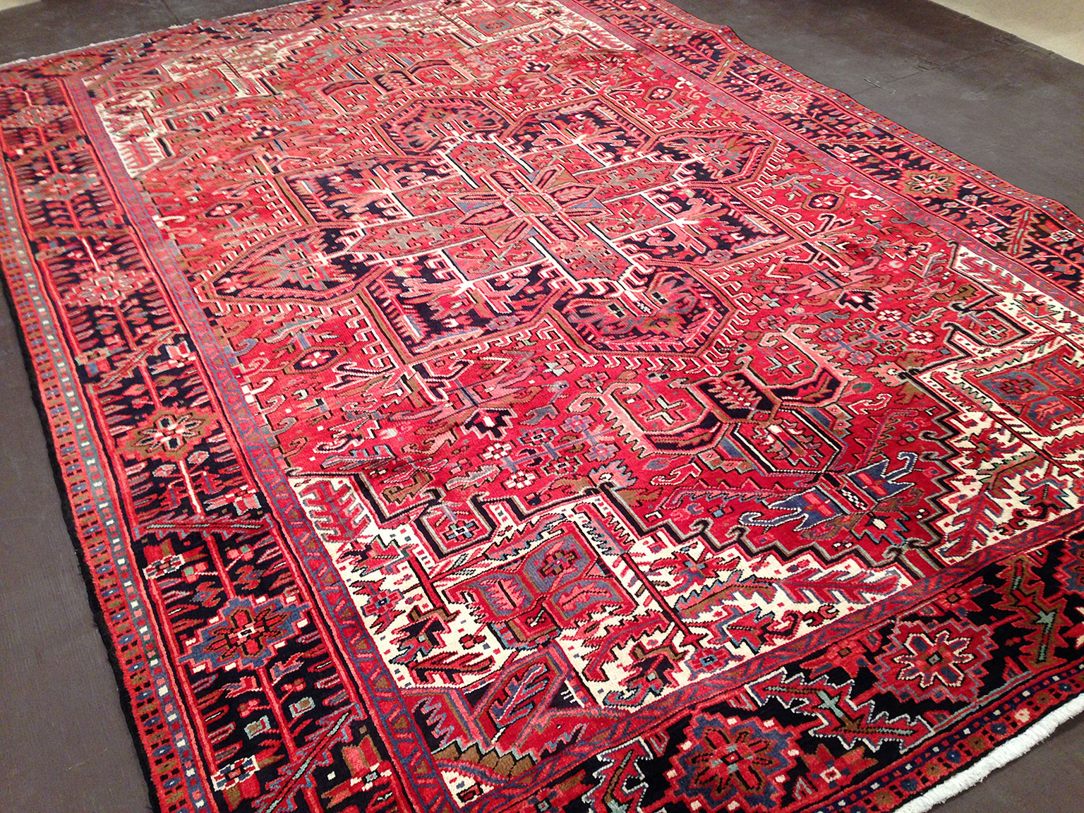 Vintage heriz Carpet - # 50922