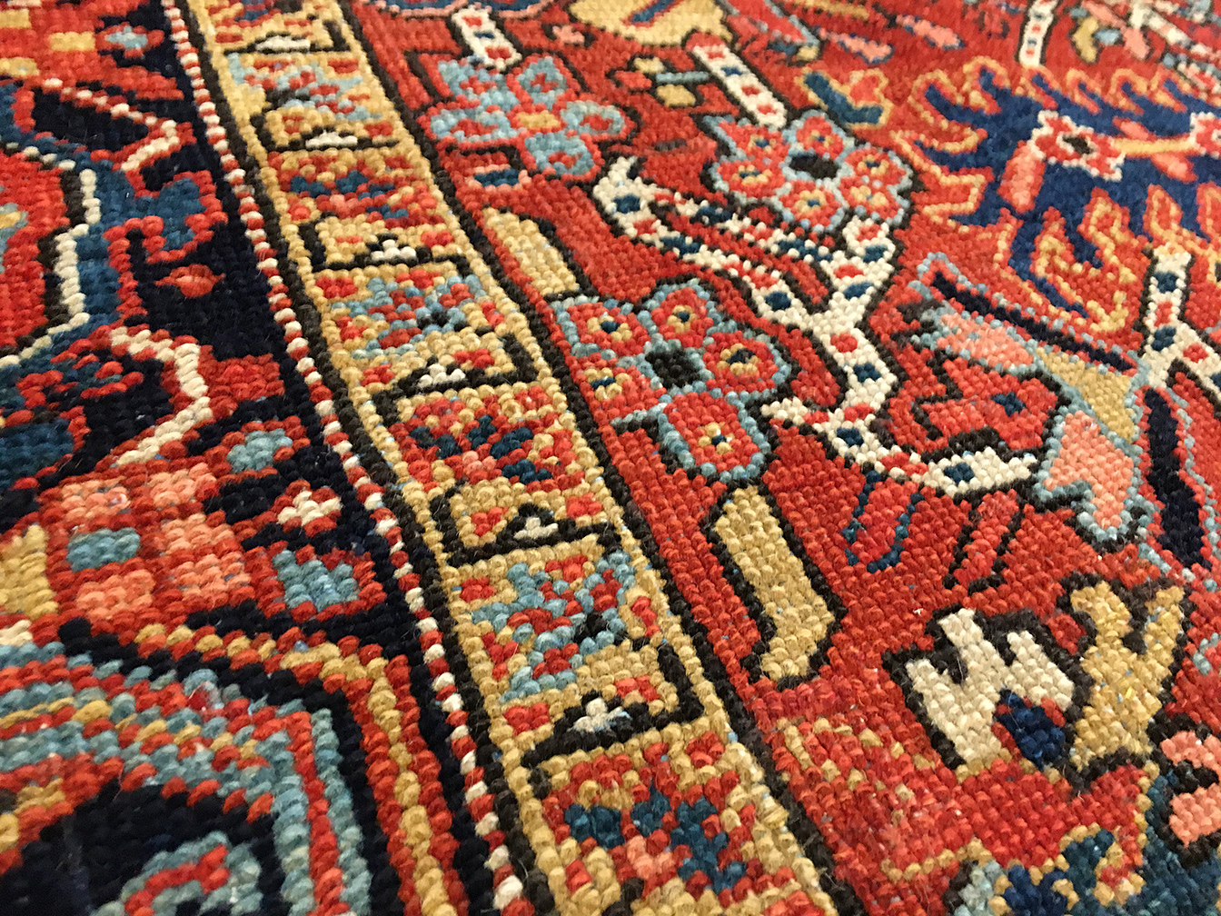 Vintage heriz Carpet - # 53202