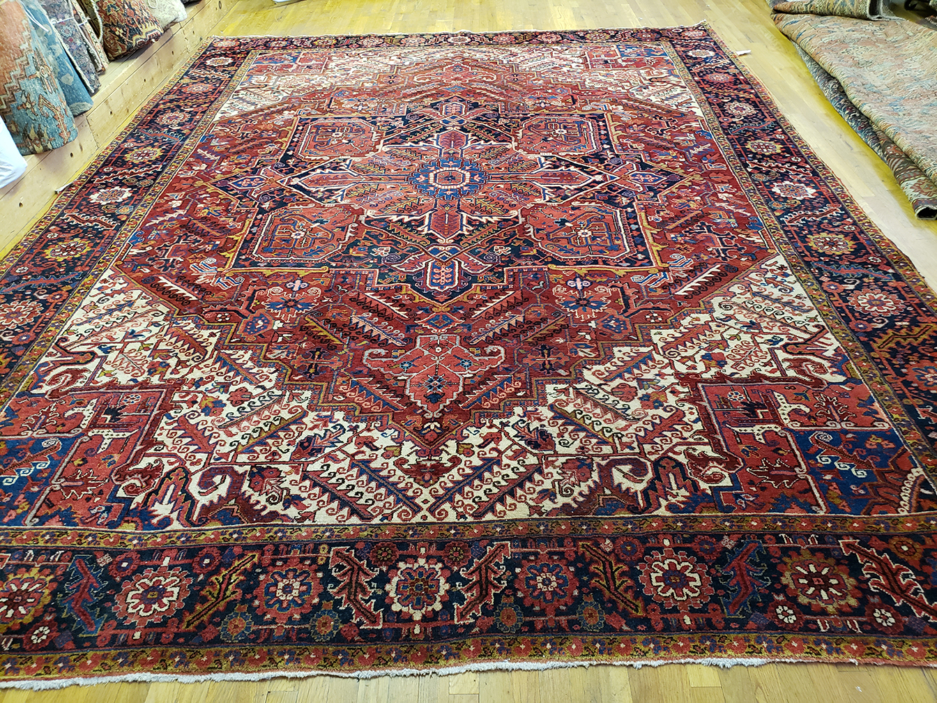 Vintage heriz Carpet - # 55629