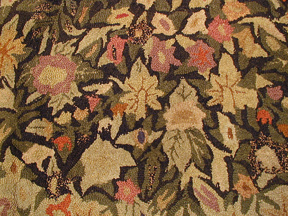 Vintage hooked Carpet - # 4743