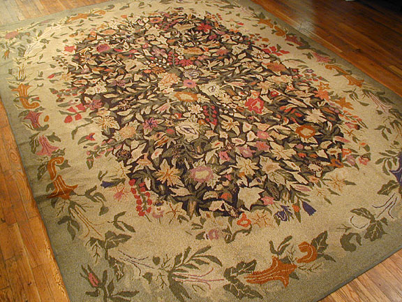 Vintage hooked Carpet - # 4743