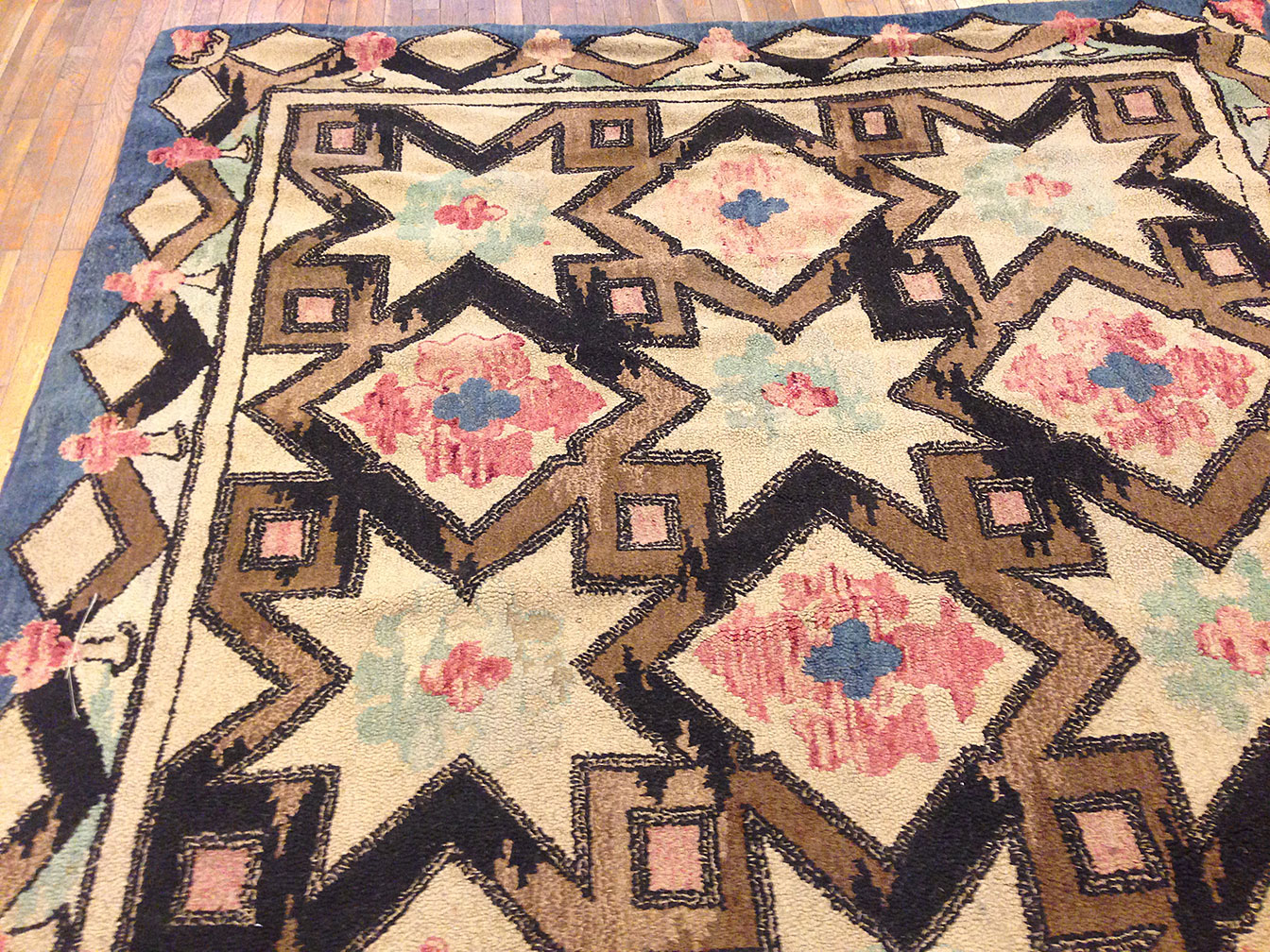 Vintage hooked Carpet - # 50394