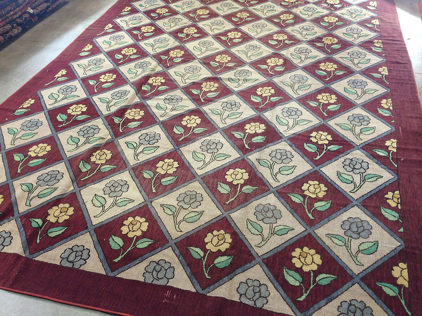Vintage hooked Carpet - # 50412