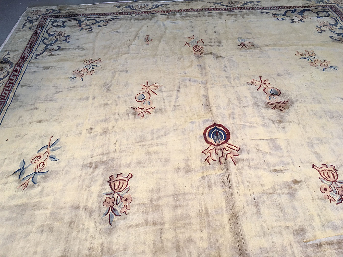 Vintage hooked Carpet - # 51405