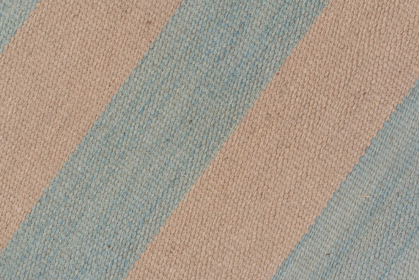 Vintage kilim Carpet - # 9543