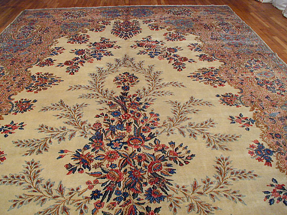 Vintage kirman Carpet - # 3907